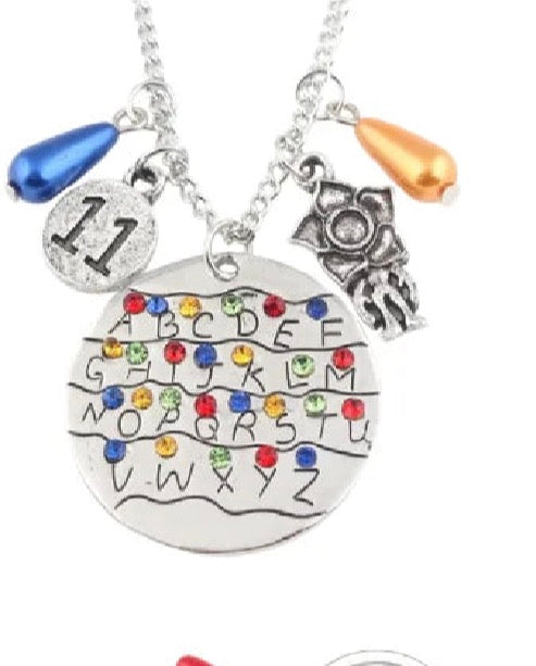 Llavero Stranger Things Once – Diseño Cristales de Colores